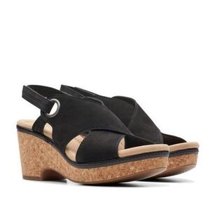 Clarks Giselle Loop Sandal